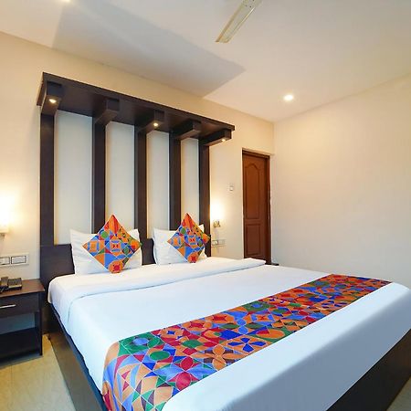 Zion Plaza Hotell Nedumbassery Exteriör bild