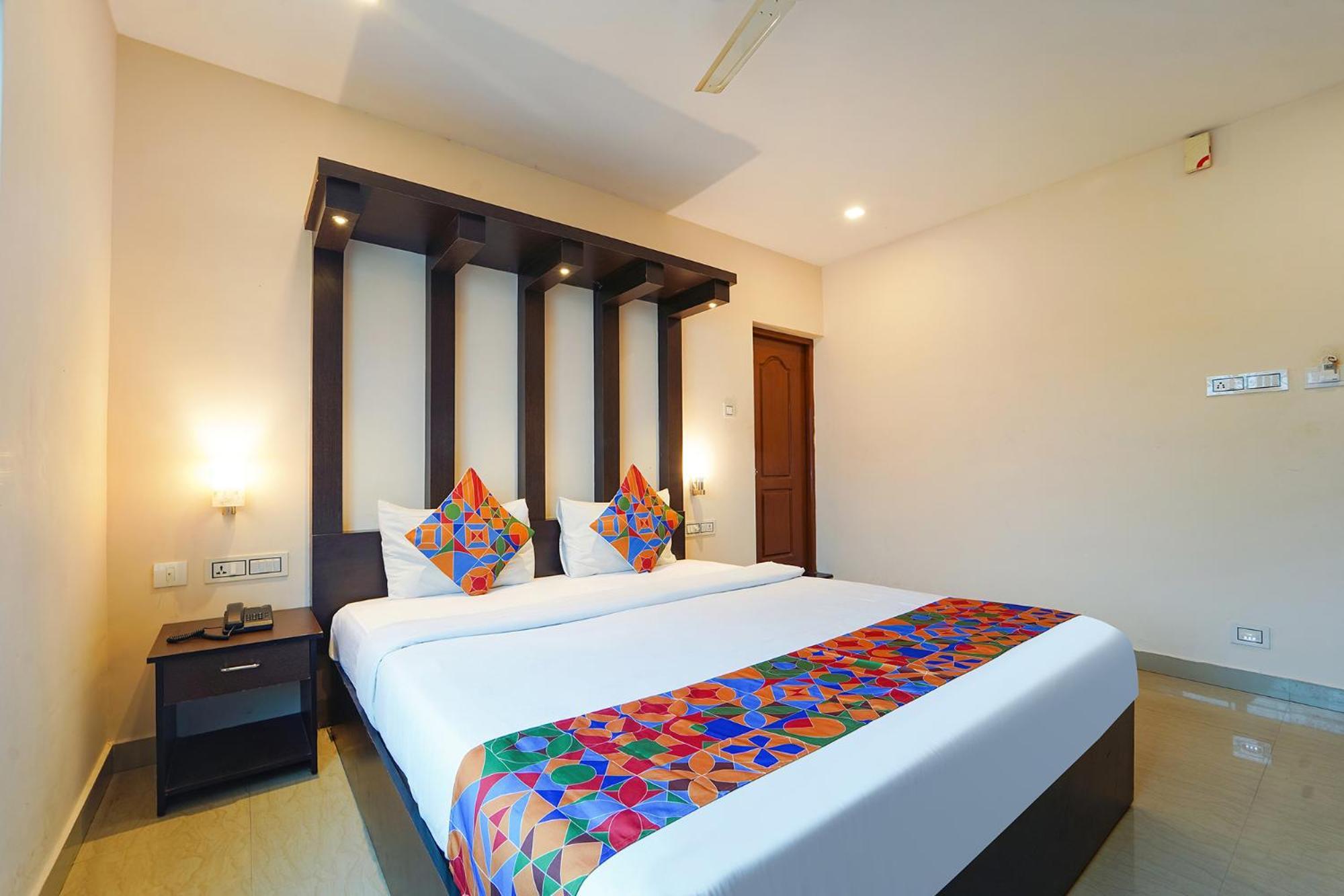 Zion Plaza Hotell Nedumbassery Exteriör bild